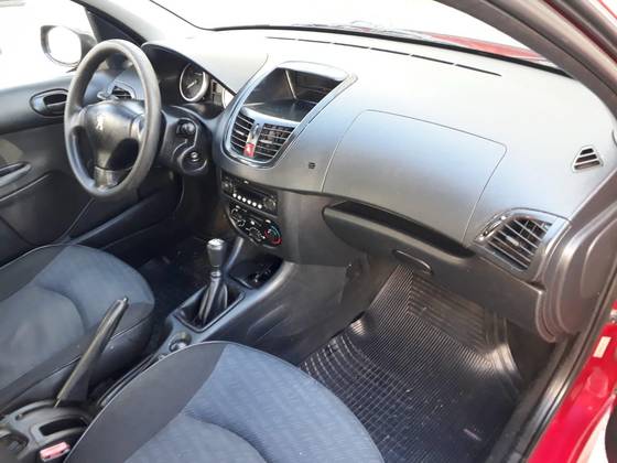 PEUGEOT 207 1.4 XR 8V FLEX 4P MANUAL PEUGEOT 207 1.4 XR 8V FLEX 4P MANUAL